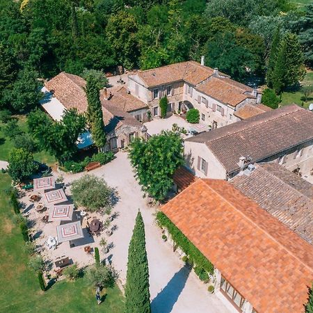 Отель Mas Des Comtes De Provence Тараскон Экстерьер фото