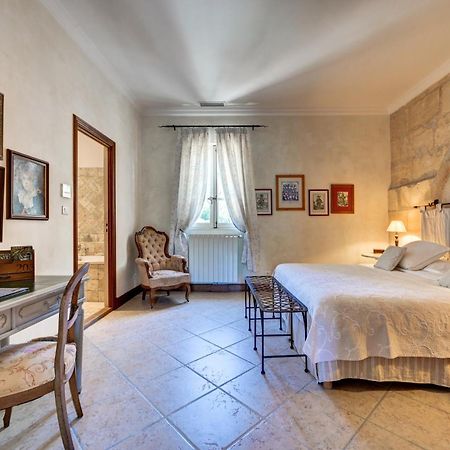 Отель Mas Des Comtes De Provence Тараскон Экстерьер фото