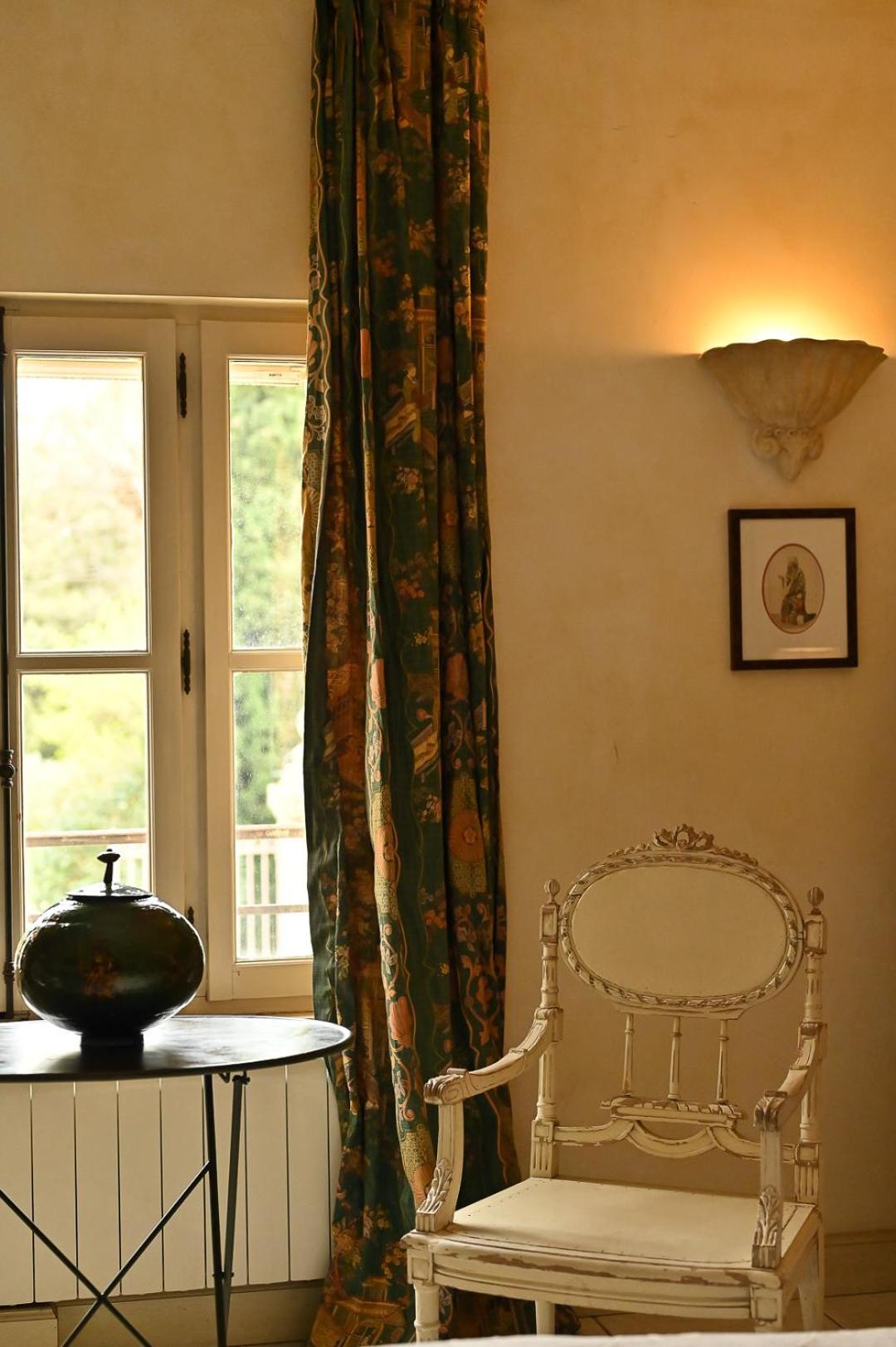 Отель Mas Des Comtes De Provence Тараскон Экстерьер фото