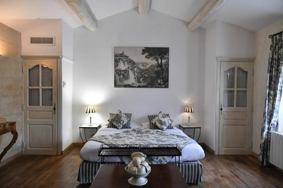 Отель Mas Des Comtes De Provence Тараскон Экстерьер фото