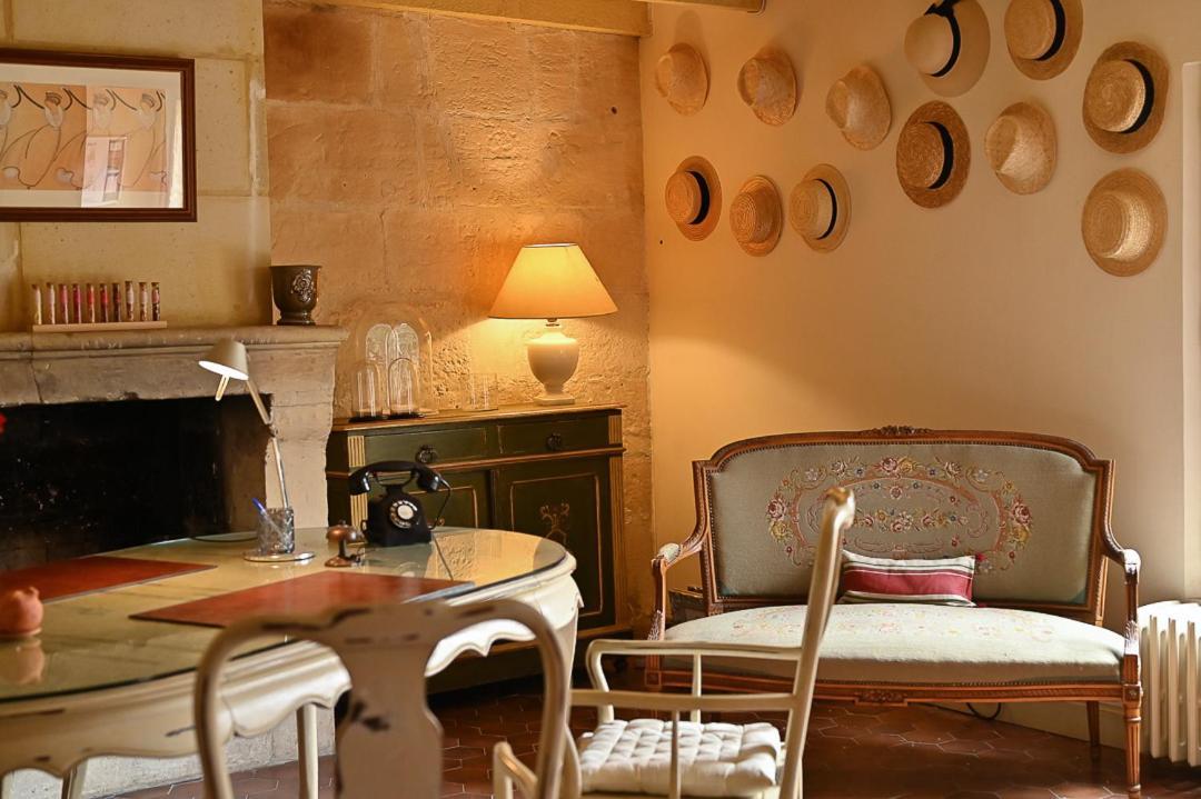 Отель Mas Des Comtes De Provence Тараскон Экстерьер фото